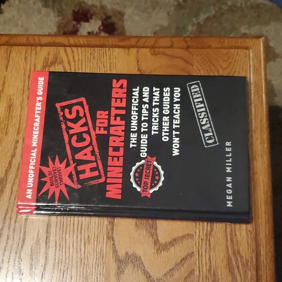 Build! Survive! Thrive! Hacks For Minecrafters Guide To Tips by Megan Miller - Picture 1 of 10